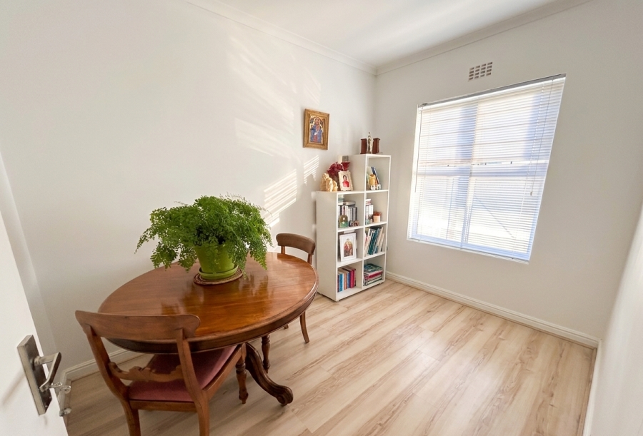 To Let 3 Bedroom Property for Rent in Sunningdale Western Cape